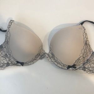 Victoria’s Secret push up bra